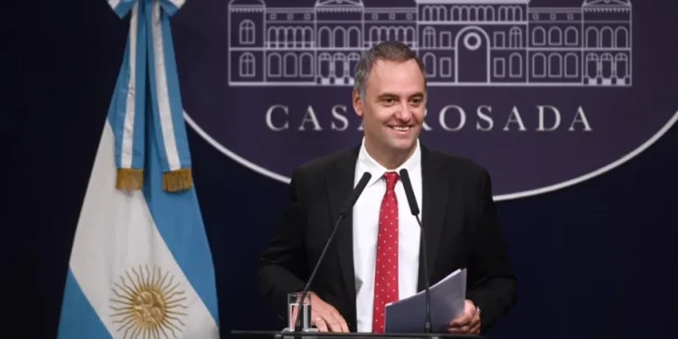 Las frases más fuertes de Adorni en la conferencia de prensa