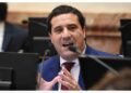 La postura de la UCR genera dificultades para la reforma electoral impulsada por Javier Milei, desmarcándose del oficialismo.