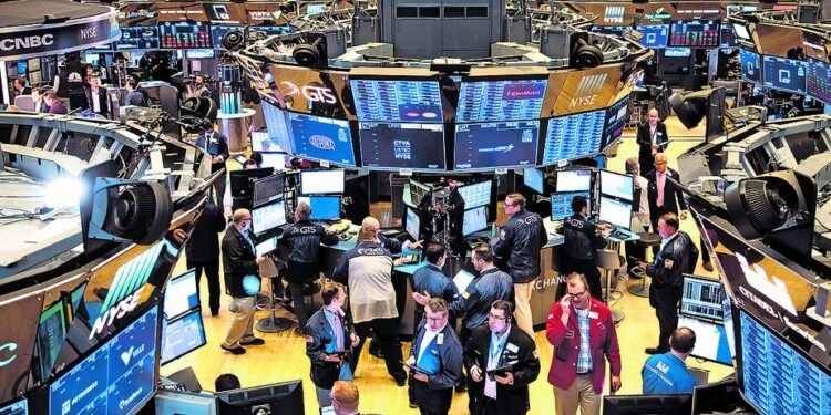 Rendimiento financiero: Wall Street marca otro hito, pero activos argentinos no logran reaccionar y el riesgo país se incrementa