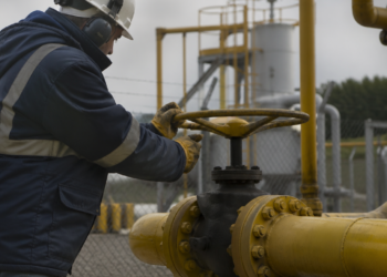 Interrupción del suministro de gas a estaciones de servicio e industrias