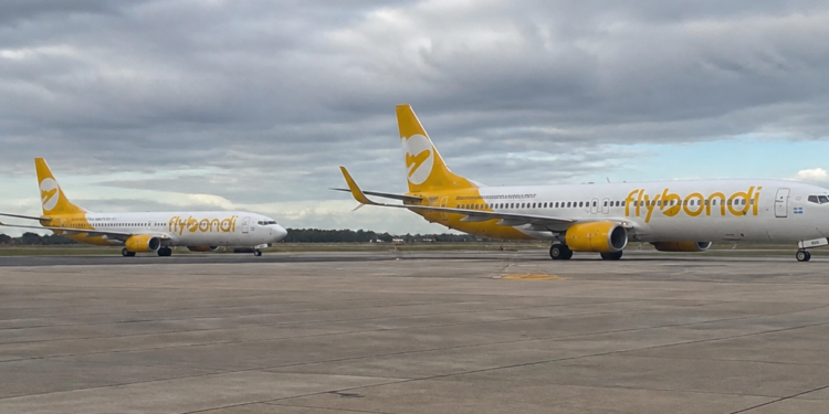 Flybondi enfrenta una grave crisis operativa con solo dos aviones en actividad
