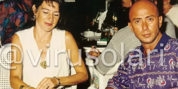 Un emotivo encuentro: Viru Solari consuela a fanática durante el velorio del Indio Solari