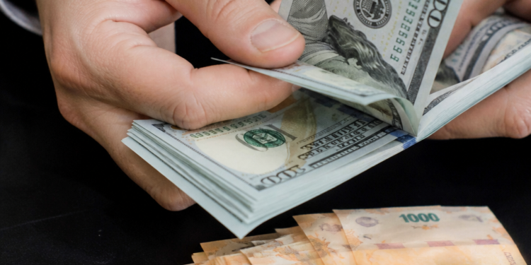 Cotización del dólar oficial y dólar tarjeta este miércoles 24 de junio