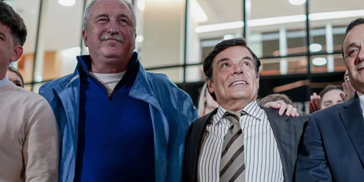 Hugo Passalacqua rompe su alianza con Carlos Rovira, generando una crisis política en Misiones