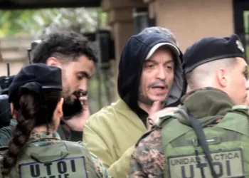 Máximo Kirchner visitó a la familia del Indio Solari tras su fallecimiento