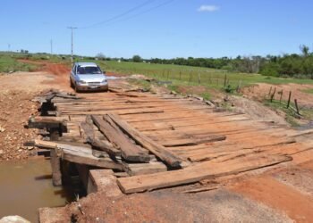 Controversia por el estado de los caminos en Balcarce y preocupación por puente deteriorado