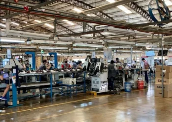 Cierre de una planta de manufactura en Argentina afecta a 150 trabajadores
