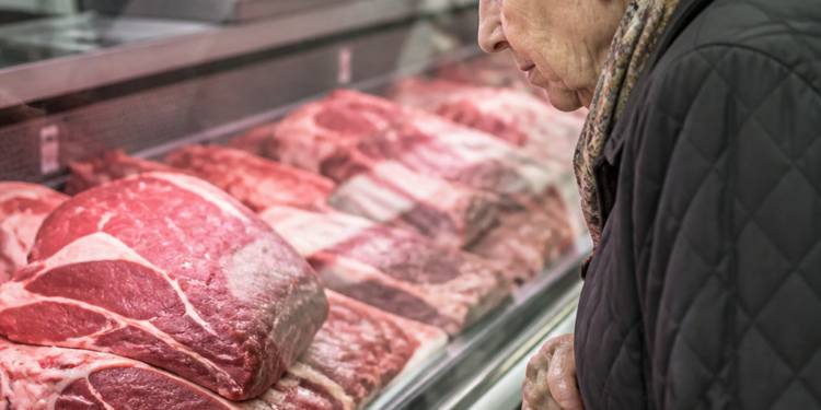 La caída en el consumo de carne vacuna alcanza el 11% en el primer semestre, el nivel más bajo en tres décadas
