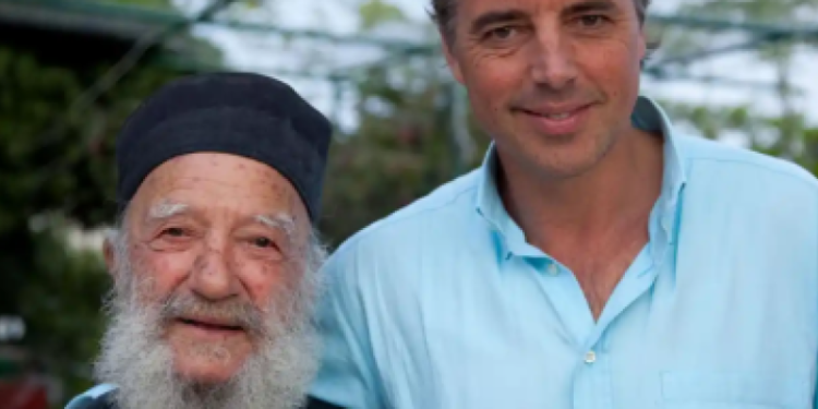 Expertos en longevidad afirman: ‘Las personas que viven más no hacen ejercicio, sino que se desplazan en entornos amigables’