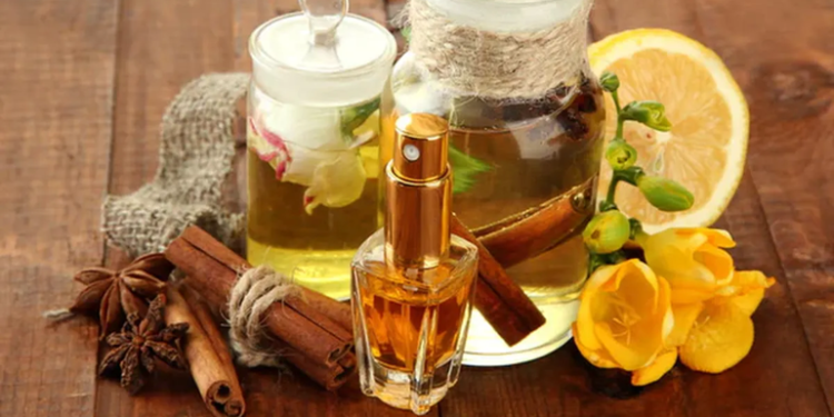 La mezcla de azúcar, romero y canela: un método natural para perfumar el hogar
