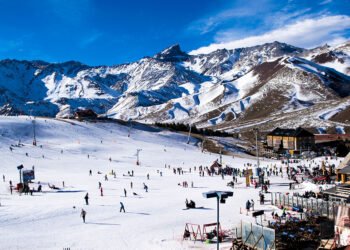 De la Copa del Mundo a las opciones de pago a plazos: lo que impulsa el turismo en las vacaciones invernales