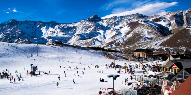 De la Copa del Mundo a las opciones de pago a plazos: lo que impulsa el turismo en las vacaciones invernales