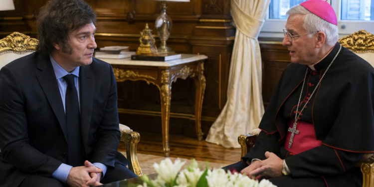 Milei se prepara para recibir al nuevo nuncio apostólico mientras avanzan los preparativos para la visita del Papa