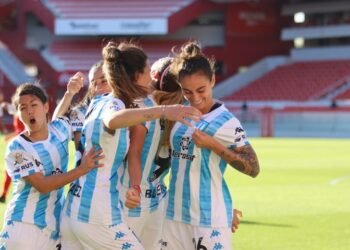 Un título inolvidable y una unión significativa: la historia detrás de la primera estrella de Racing en el fútbol femenino