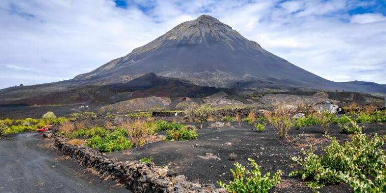 Cabo Verde: la historia de un pueblo que renació entre cenizas