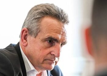 Rossi traza la estrategia del peronismo: unidad interna y la construcción de un nuevo consenso social frente al modelo libertario