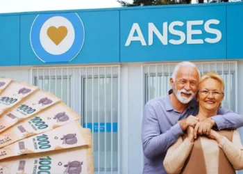 Anuncio de la ANSES: tres grupos de beneficiarios recibirán un bono de $70.000 este mes