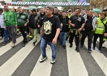 Pablo Moyano anticipa un aumento en la conflictividad social y alerta al peronismo