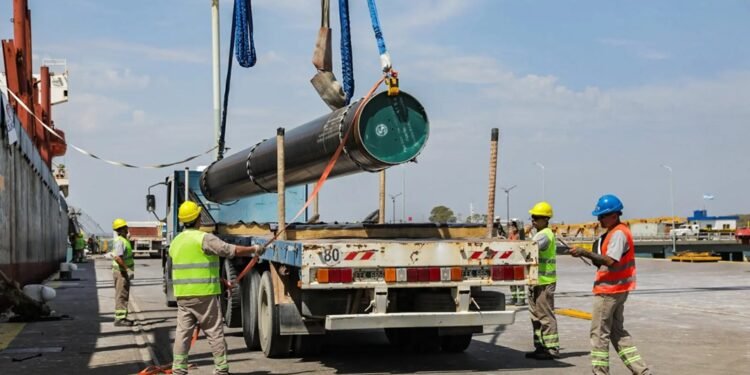 Las exportaciones argentinas alcanzan los USD 100.000 millones, pero el empleo formal se estanca