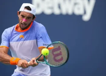 Thiago Tirante sorprende al vencer a Novak Djokovic en el Masters 1000 de Cincinnati