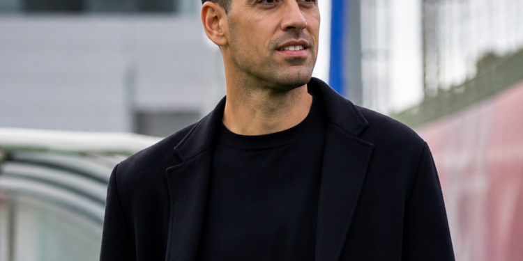 Sergio Busquets inicia su nueva etapa profesional como asistente técnico