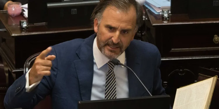Joaquín Benegas Lynch reconoce ser propietario de Glocal Terra pero desmiente conflicto de interés con la ley de Tierras