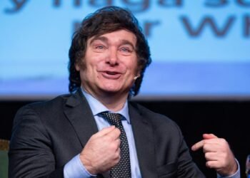 Milei se pronunció sobre la inteligencia artificial ante estudiantes de la escuela ORT en un estricto operativo de seguridad