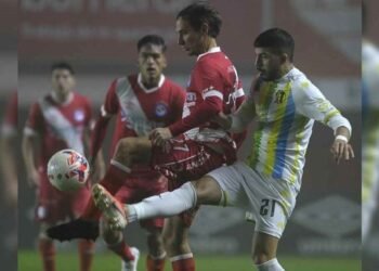 Argentinos dio vuelta el partido ante Aldosivi y se posiciona como líder en todas las tablas