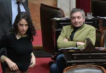 Máximo Kirchner reporta un patrimonio de 11.000 millones de pesos, destacando su tenencia de dólares