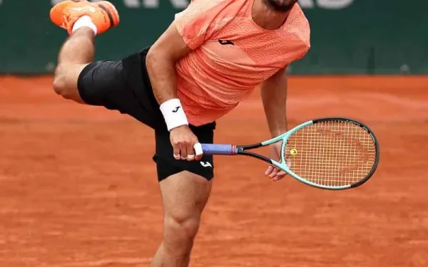 Mariano Navone avanza a la tercera ronda del US Open en una destacada actuación