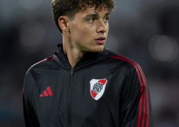 Joaquín Freitas deja River para unirse a Flamengo: un nuevo capítulo en su carrera