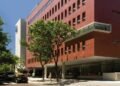 Fue a operarse la rodilla y el anestesiólogo abusó de ella: ordenan al Hospital Italiano indemnizar a la víctima con $11 millones