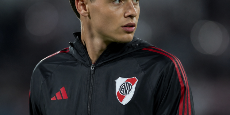 Joaquín Freitas deja River para unirse a Flamengo: un nuevo capítulo en su carrera